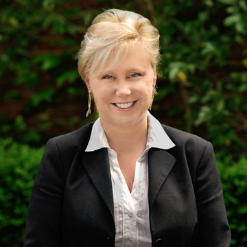 Tracey Dawe